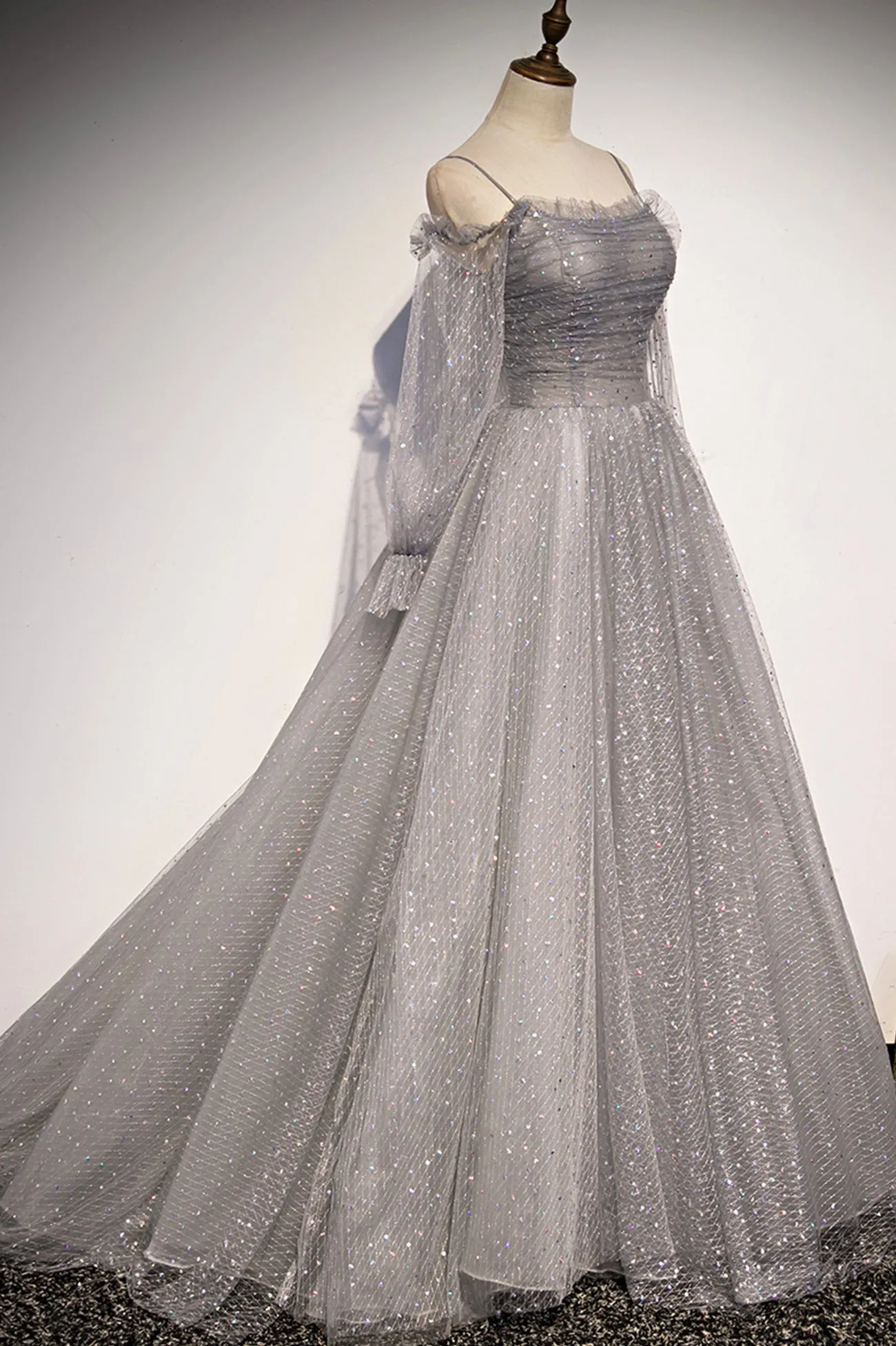 Gray Tulle Sequins Long Prom Dress Long Sleeve Evening Dress