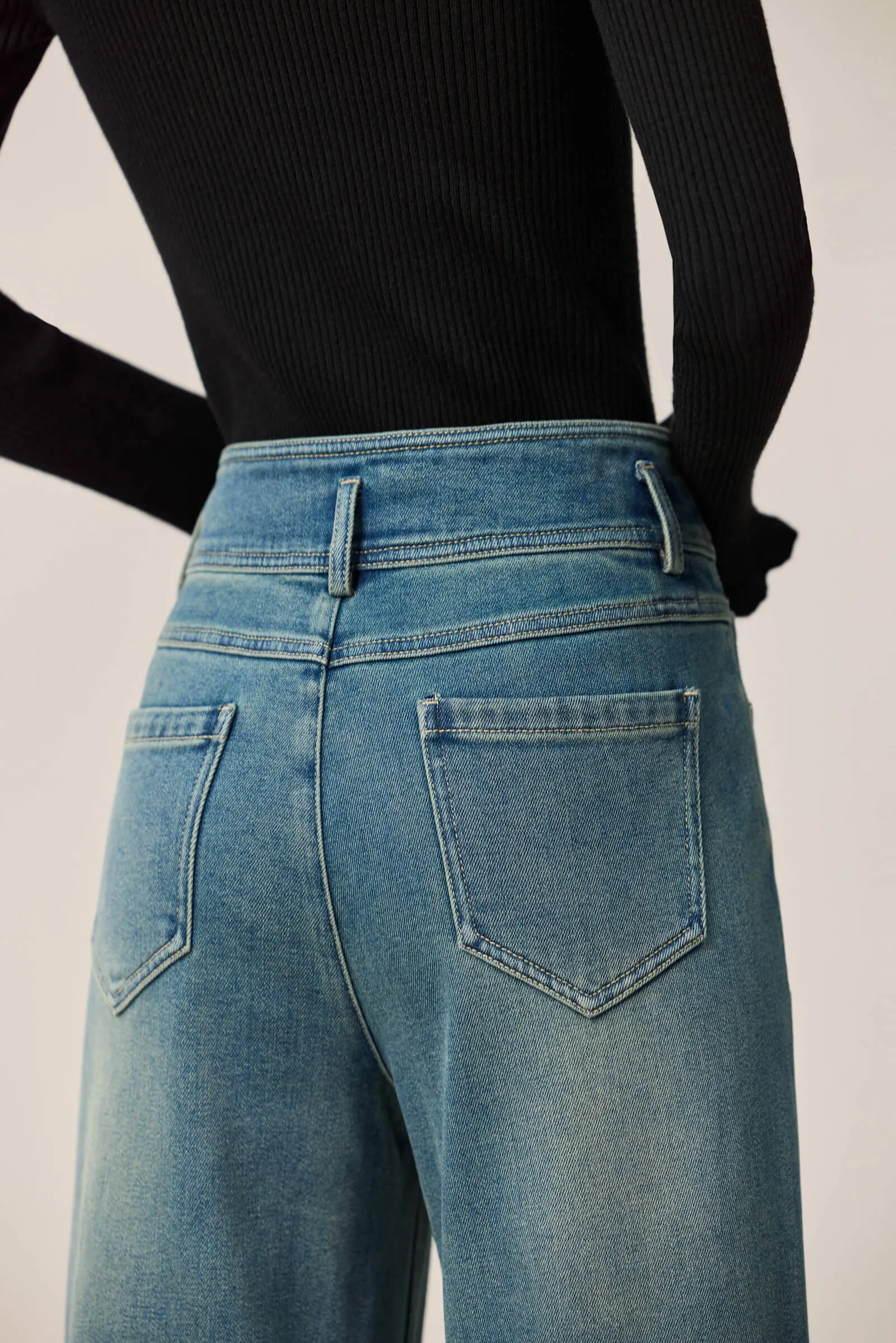 LILY Stylish High-Waist Wide-Leg Jeans