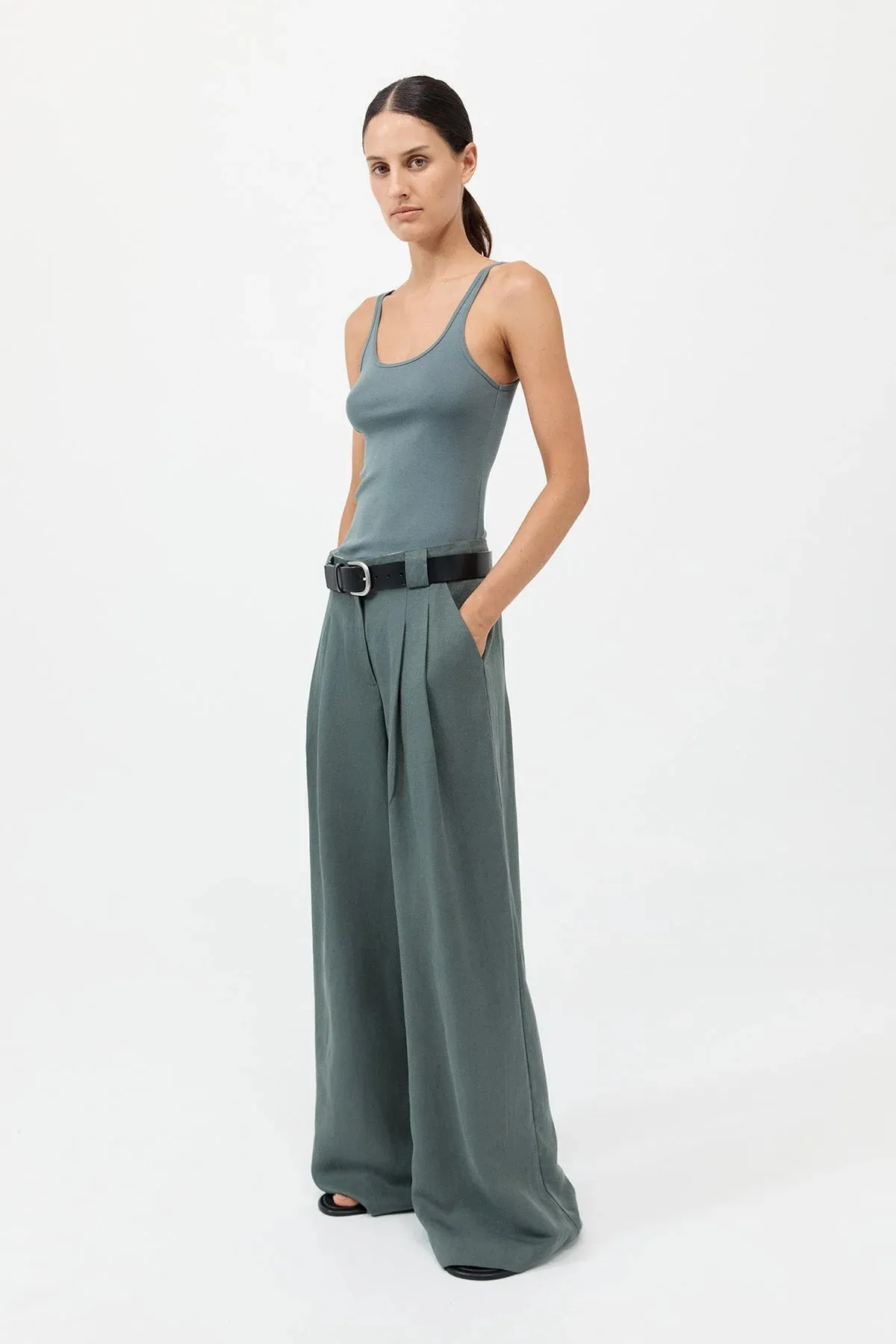 WIDE LEG PLEAT PANTS BALSAM GREEN